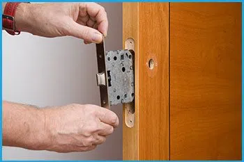 Lock Locksmith Services Halethorpe, MD 410-941-7017 Lock Locksmith Services Halethorpe, MD 410-941-7017 - 13-new-locks-installation