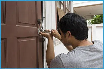 Lock Locksmith Services Halethorpe, MD 410-941-7017 - 16-emergency-locksmith-opening