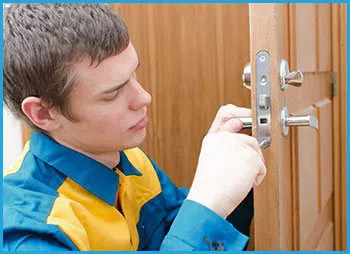 Lock Locksmith Services Halethorpe, MD 410-941-7017 - 5-lock-opening